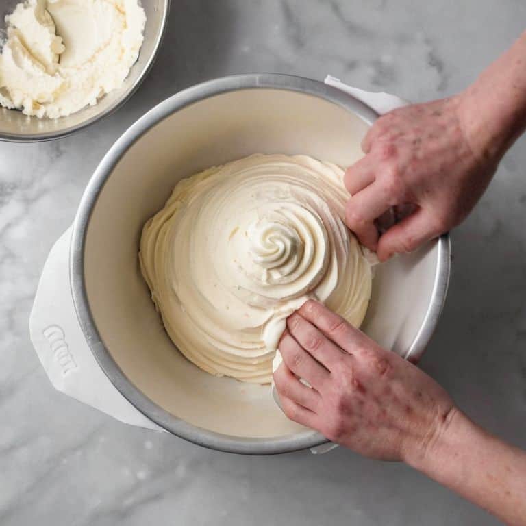 Filling With Finesse piping bag
