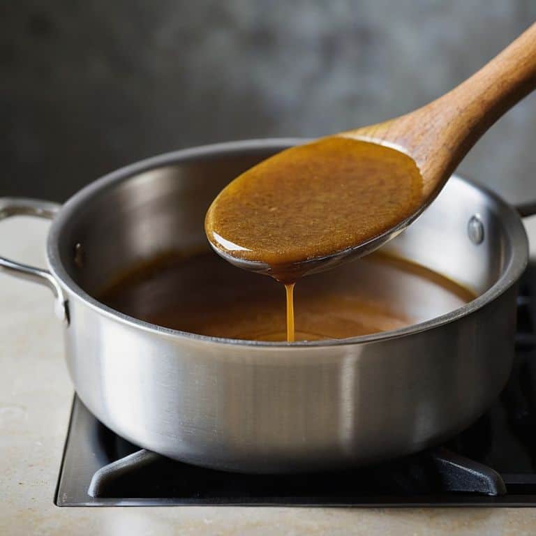 the difference between a roux and slurry